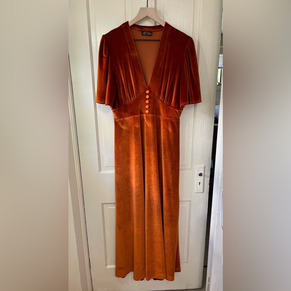 Scorpio rising rust velvet maxi dress in L/XL